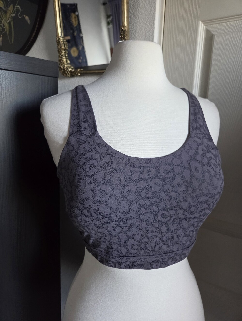 Purple Sports Bra Strappy Back Pullover Size XL Modiv Leopard Print